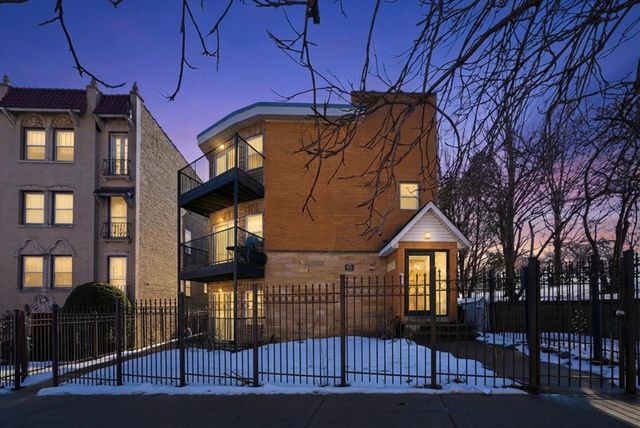 1937 W Pratt Boulevard 2N, Chicago, IL 60626