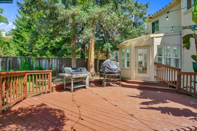 5248 Boulder Ct, Concord, CA 94521