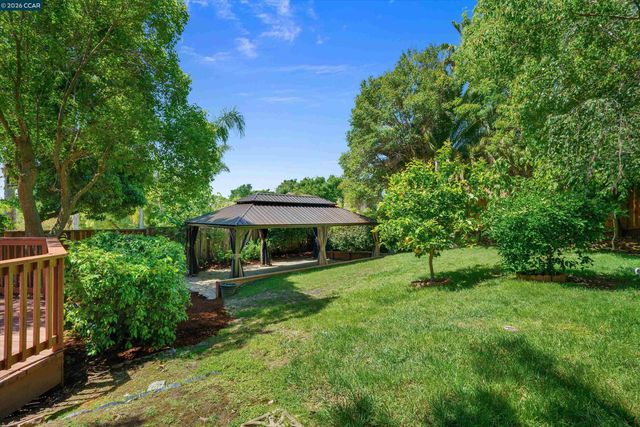 5248 Boulder Ct, Concord, CA 94521