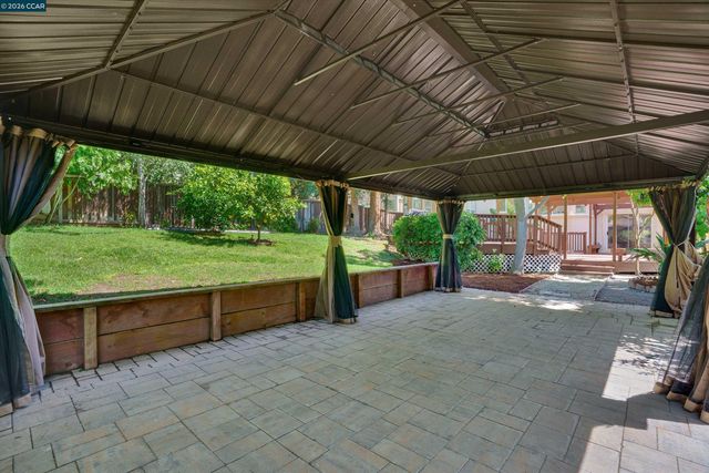 5248 Boulder Ct, Concord, CA 94521