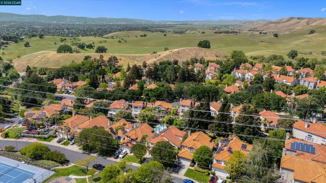 5248 Boulder Ct, Concord, CA 94521