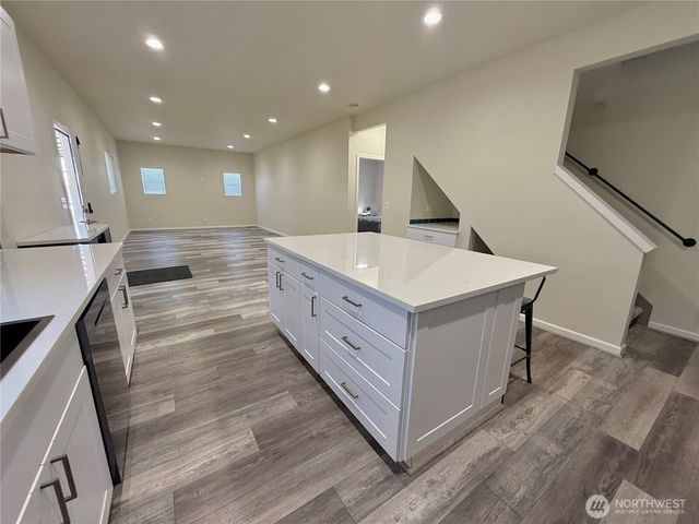 5016 Tacoma Mall Blvd, Tacoma, WA 98409