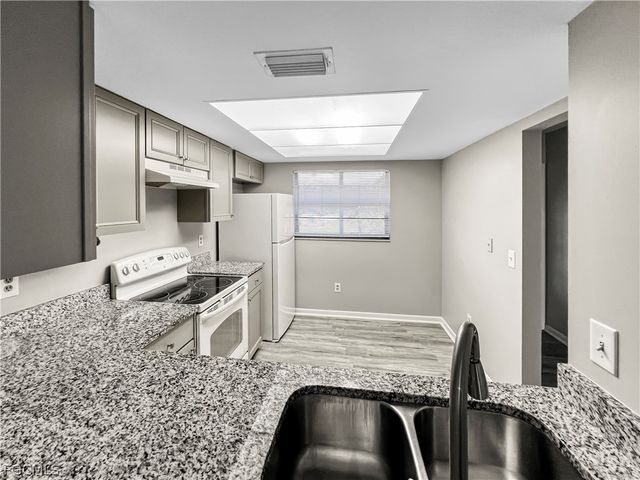 4530 SW 10th AVE 201, Cape Coral, FL 33914