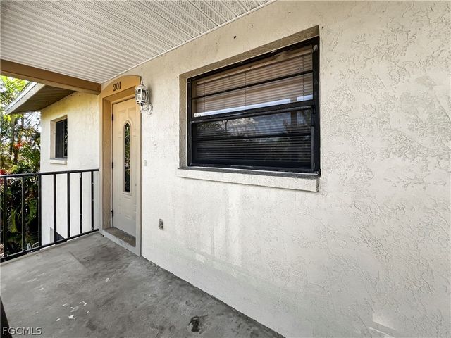 4530 SW 10th AVE 201, Cape Coral, FL 33914