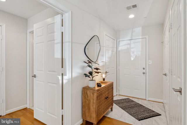 404 RIDGEPOINT PL #404-12, Gaithersburg, MD 20878