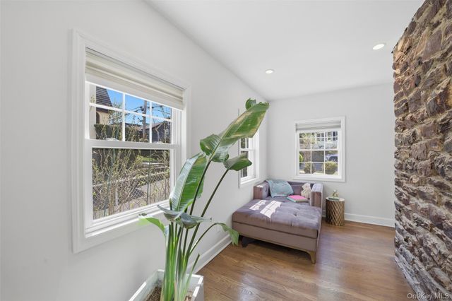 30 Rossmore Avenue, Bronxville, NY 10708