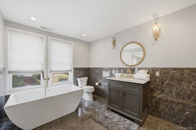 30 Rossmore Avenue, Bronxville, NY 10708