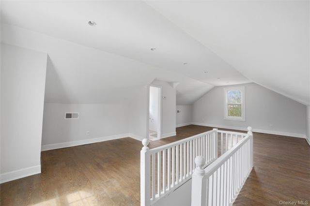 30 Rossmore Avenue, Bronxville, NY 10708