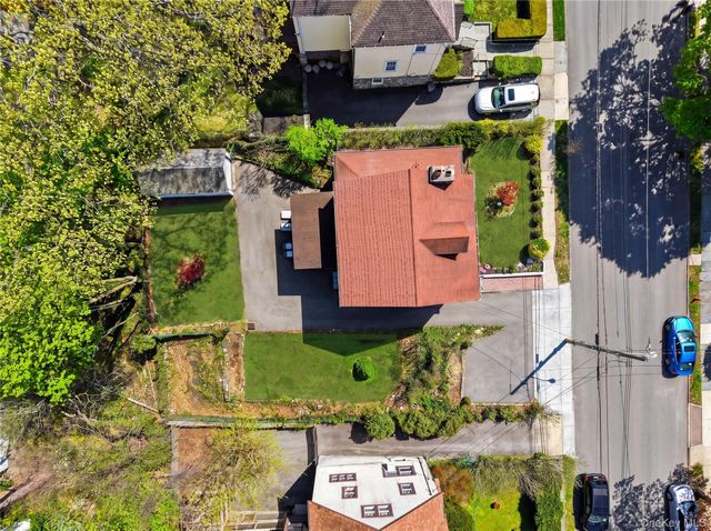 30 Rossmore Avenue, Bronxville, NY 10708