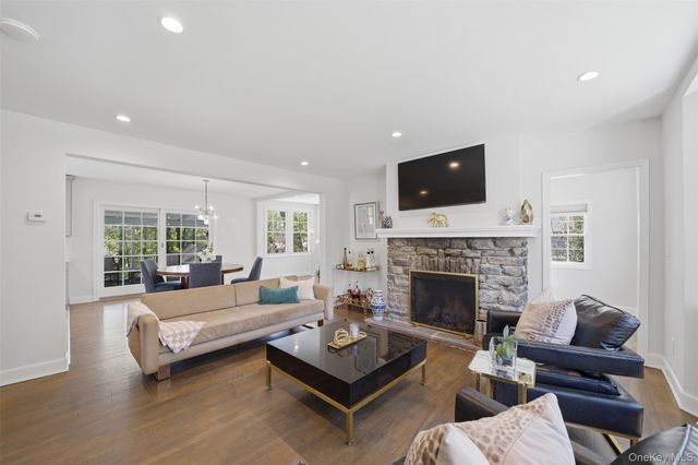 30 Rossmore Avenue, Bronxville, NY 10708
