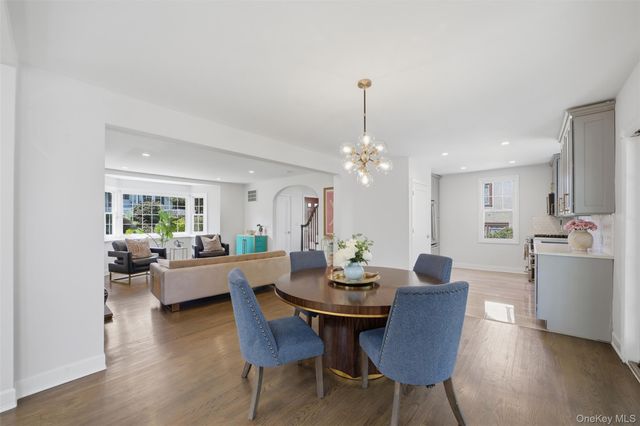 30 Rossmore Avenue, Bronxville, NY 10708