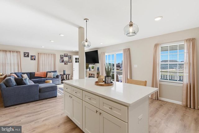 96 LAKE SUPERIOR DR, Tuckerton, NJ 08087