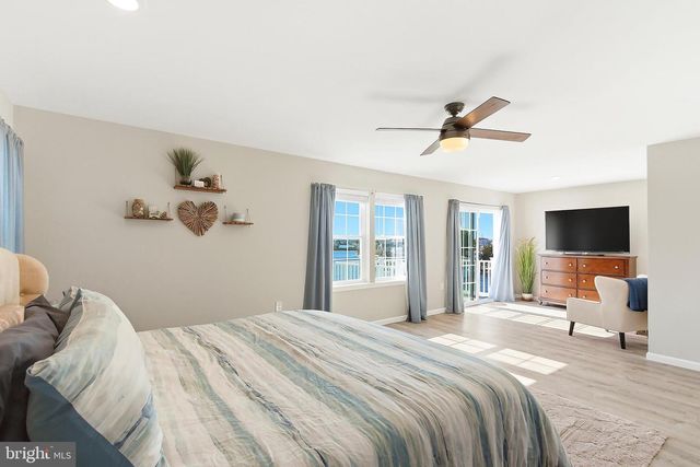96 LAKE SUPERIOR DR, Tuckerton, NJ 08087