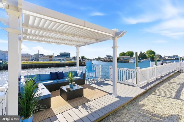 96 LAKE SUPERIOR DR, Tuckerton, NJ 08087