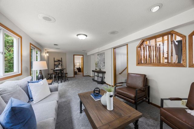 5700 Deer Trail E, Shoreview, MN 55126