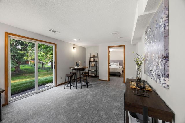 5700 Deer Trail E, Shoreview, MN 55126