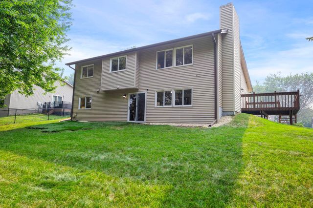 5700 Deer Trail E, Shoreview, MN 55126