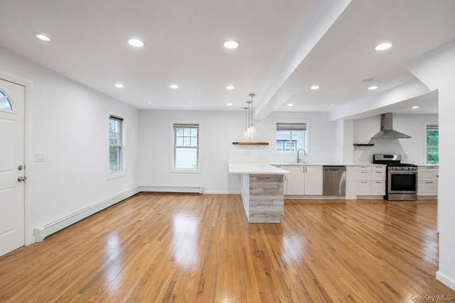 55 Centre Street, Woodmere, NY 11598