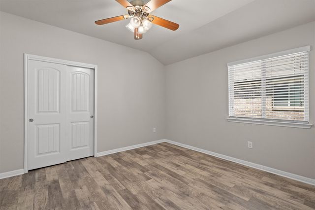 612 Heinatz Flat LN, Leander, TX 78641