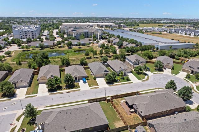 612 Heinatz Flat LN, Leander, TX 78641