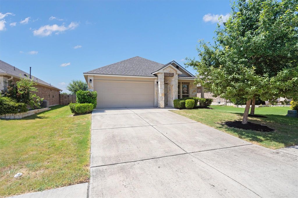 612 Heinatz Flat LN, Leander, TX 78641