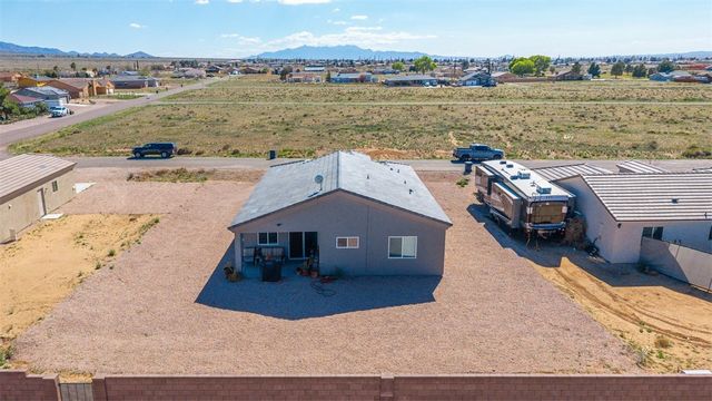 7391 E Winchester Drive, Kingman, AZ 86401