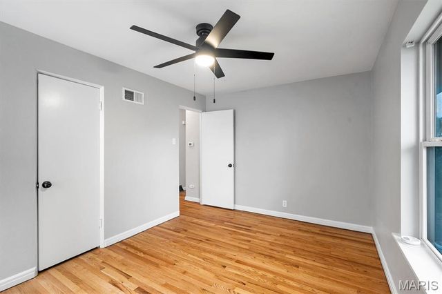9809 Lullaby Lane, St Louis, MO 63114