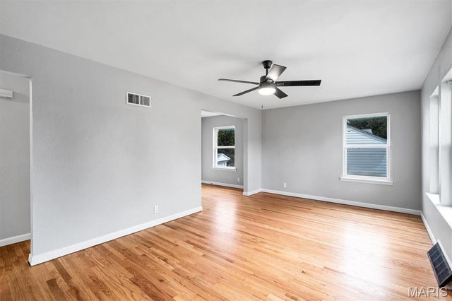 9809 Lullaby Lane, St Louis, MO 63114