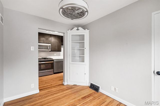 9809 Lullaby Lane, St Louis, MO 63114