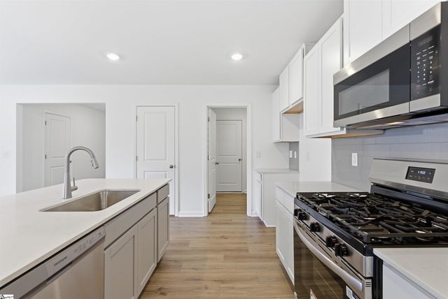 303 Meadow Gate Court, Fountain Inn, SC 29644