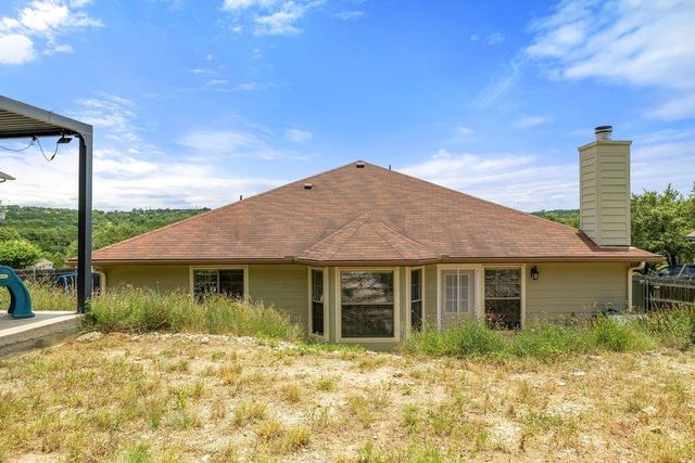 714 Newport DR, Spicewood, TX 78669