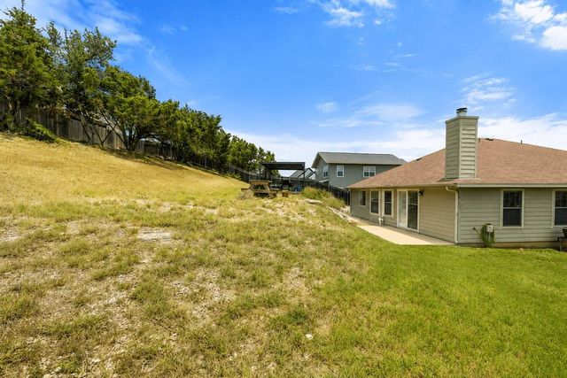 714 Newport DR, Spicewood, TX 78669