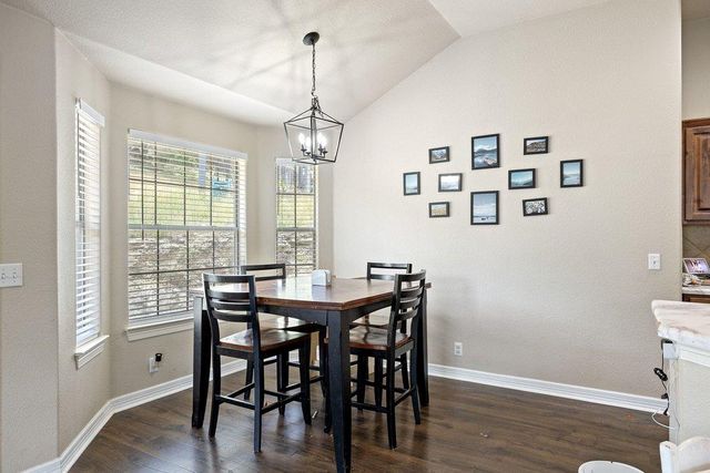 714 Newport DR, Spicewood, TX 78669
