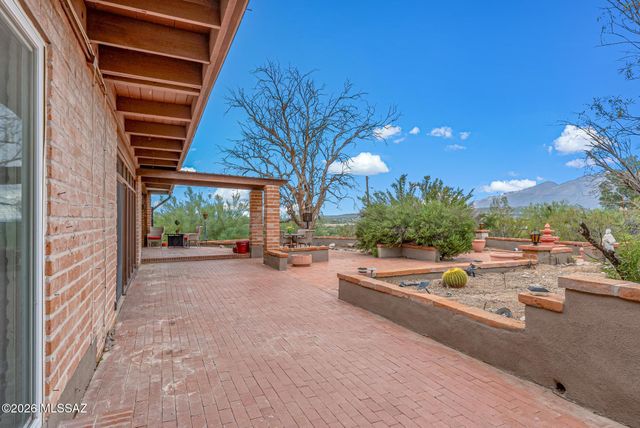 9545 E Morrill Way, Tucson, AZ 85749