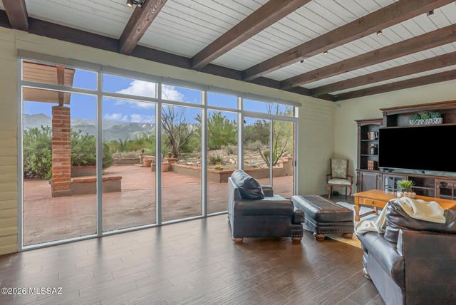 9545 E Morrill Way, Tucson, AZ 85749