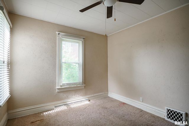 616 SUMMER Street, Pekin, IL 61554