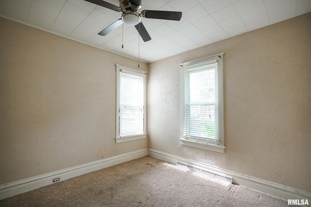 616 SUMMER Street, Pekin, IL 61554