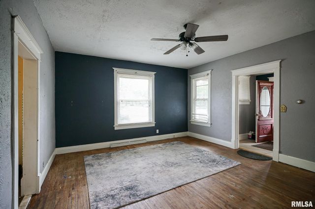 616 SUMMER Street, Pekin, IL 61554