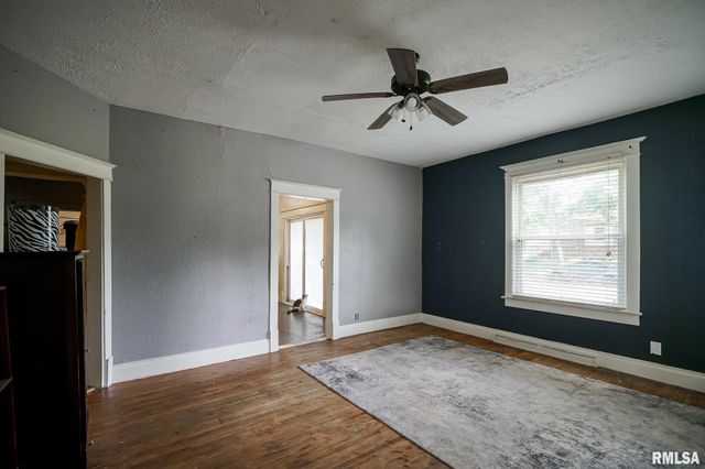 616 SUMMER Street, Pekin, IL 61554