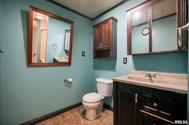 616 SUMMER Street, Pekin, IL 61554