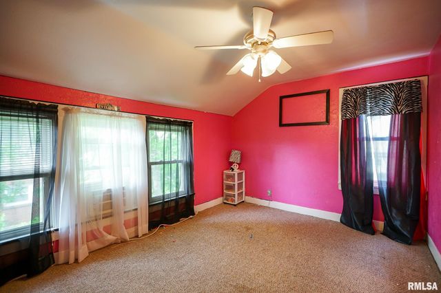 616 SUMMER Street, Pekin, IL 61554