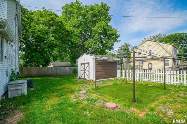 616 SUMMER Street, Pekin, IL 61554