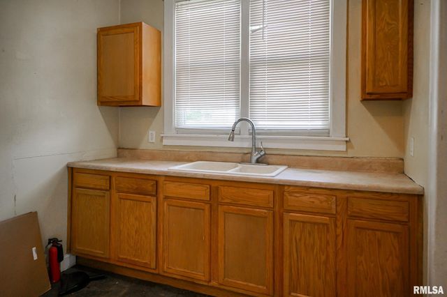 616 SUMMER Street, Pekin, IL 61554