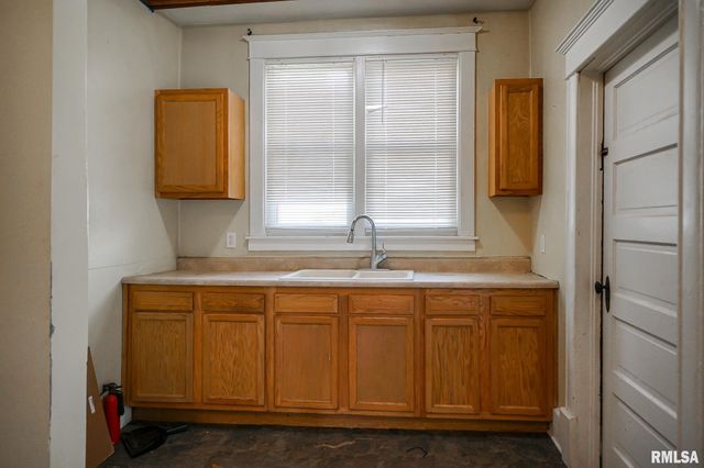 616 SUMMER Street, Pekin, IL 61554