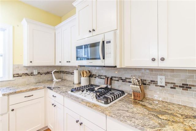 17795 Stoney Creek Lane, Warsaw, MO 65355