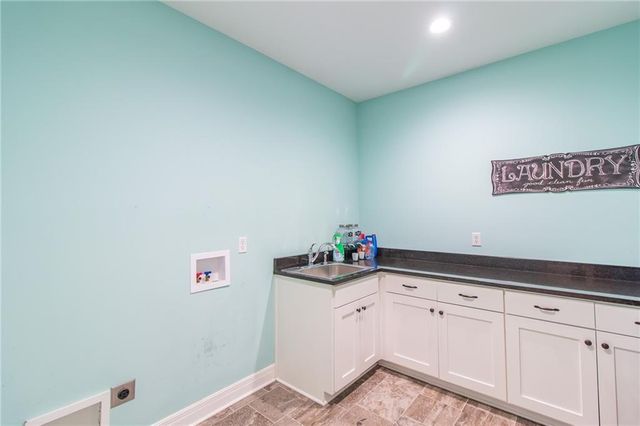 17795 Stoney Creek Lane, Warsaw, MO 65355