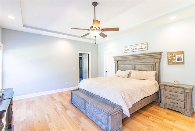 17795 Stoney Creek Lane, Warsaw, MO 65355