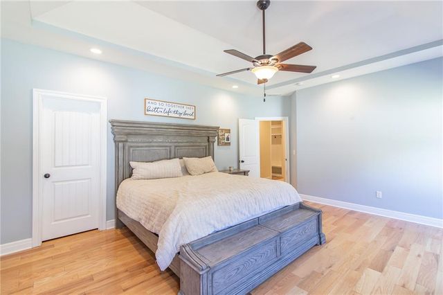 17795 Stoney Creek Lane, Warsaw, MO 65355