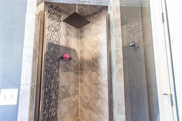 17795 Stoney Creek Lane, Warsaw, MO 65355