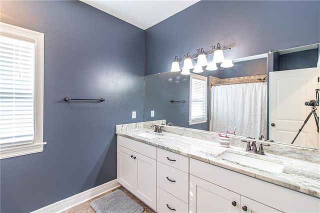 17795 Stoney Creek Lane, Warsaw, MO 65355